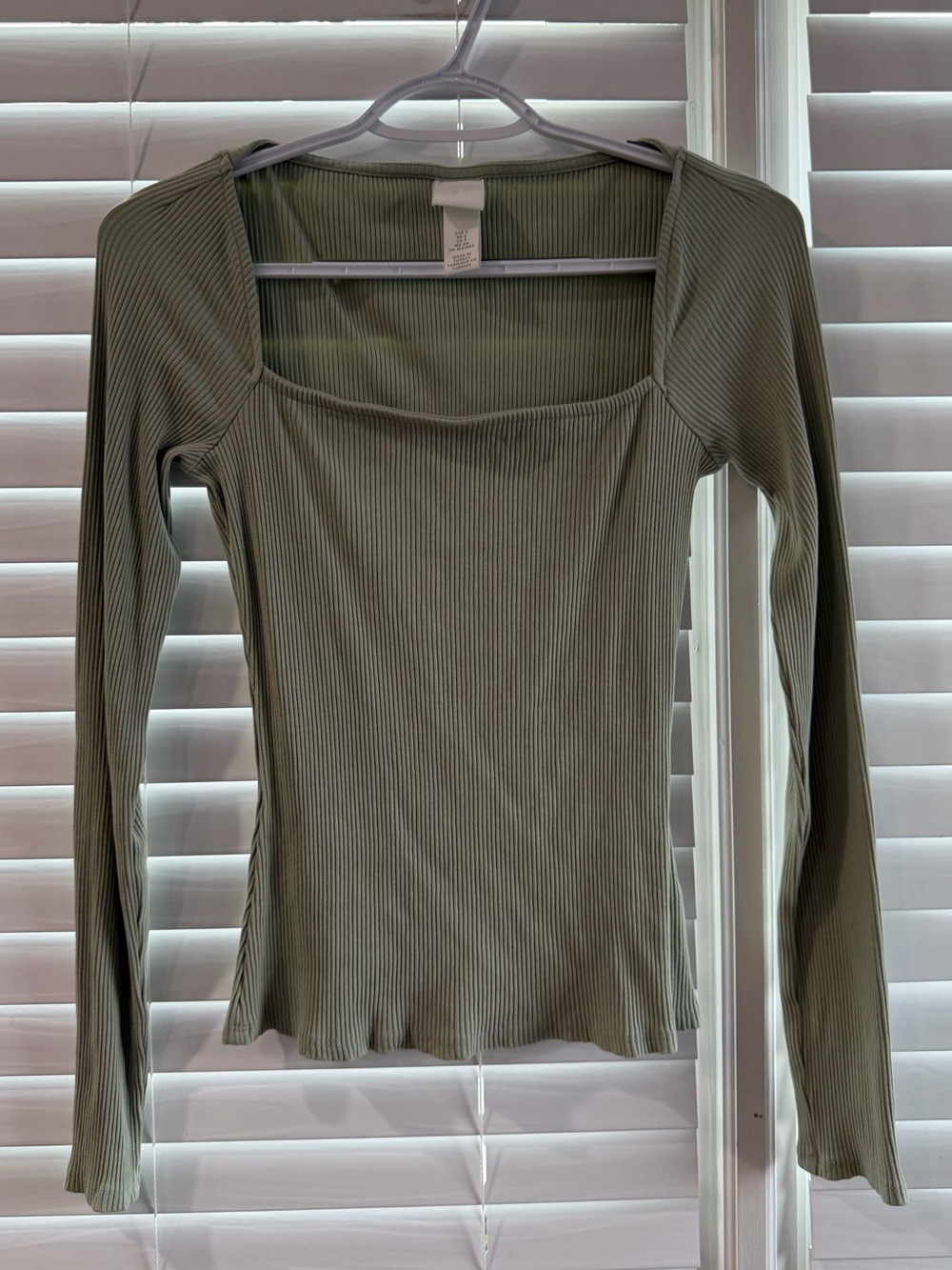 H&M Ribbed Square-Neck Long Sleeve Top Color Sage Size Small 🎉